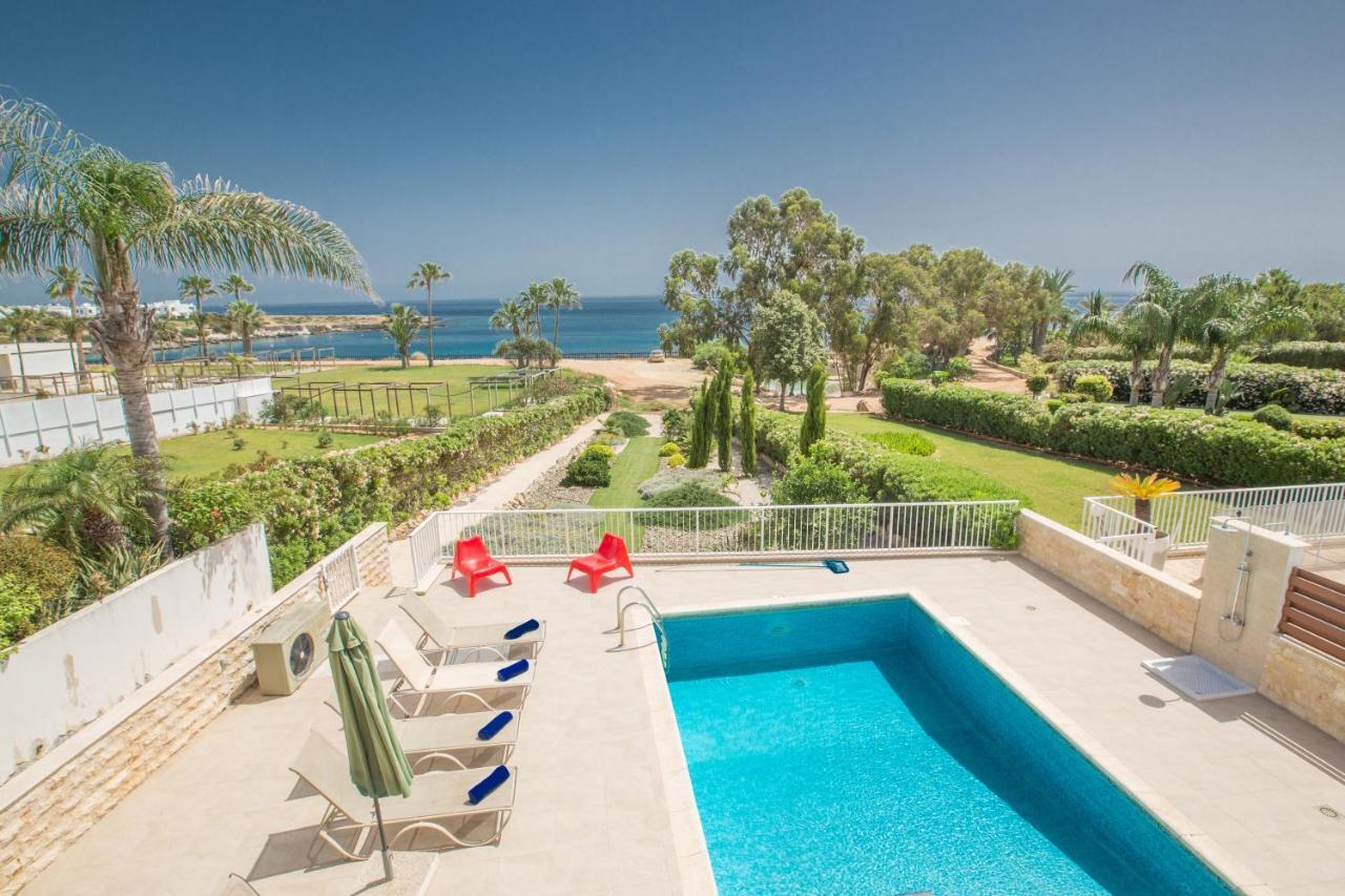 Shaye Front Line Villa Protaras Extérieur photo