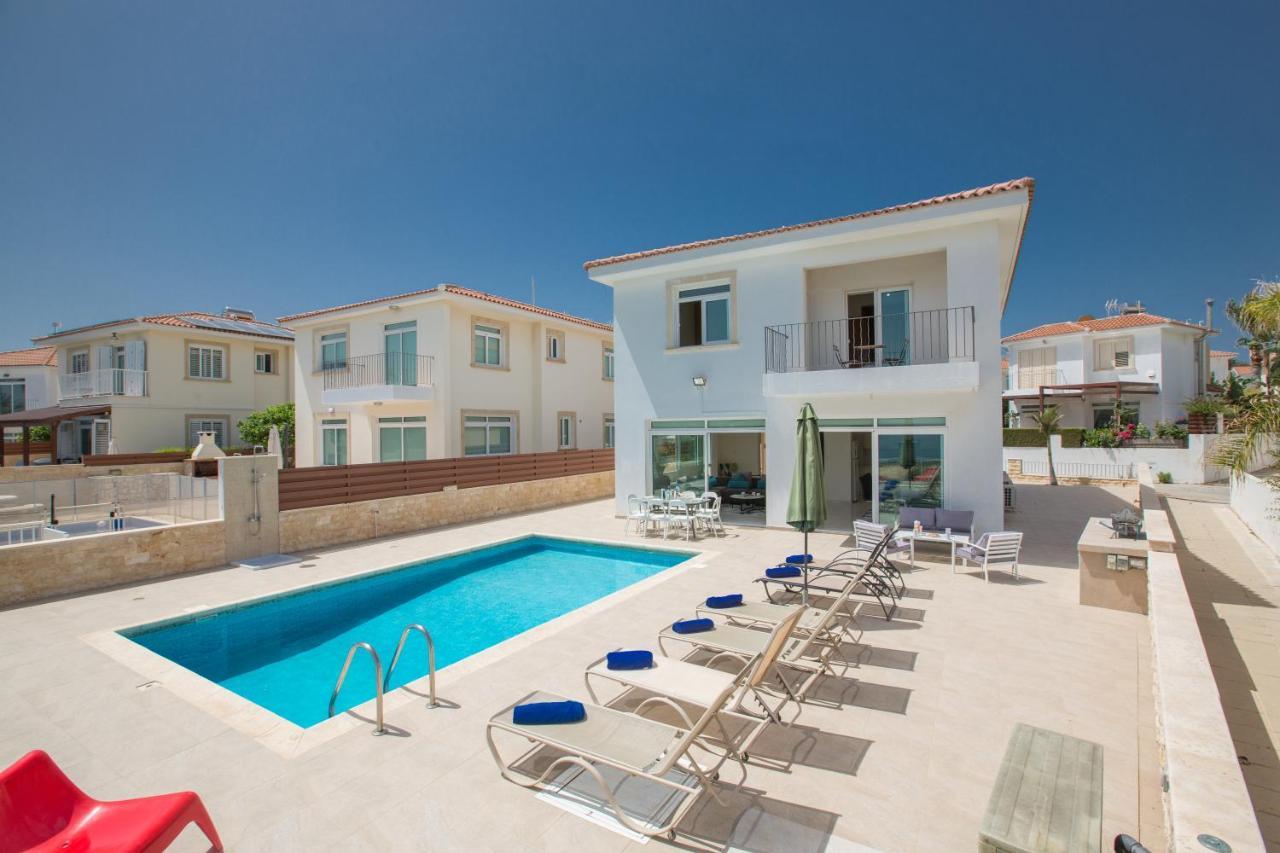Shaye Front Line Villa Protaras Extérieur photo