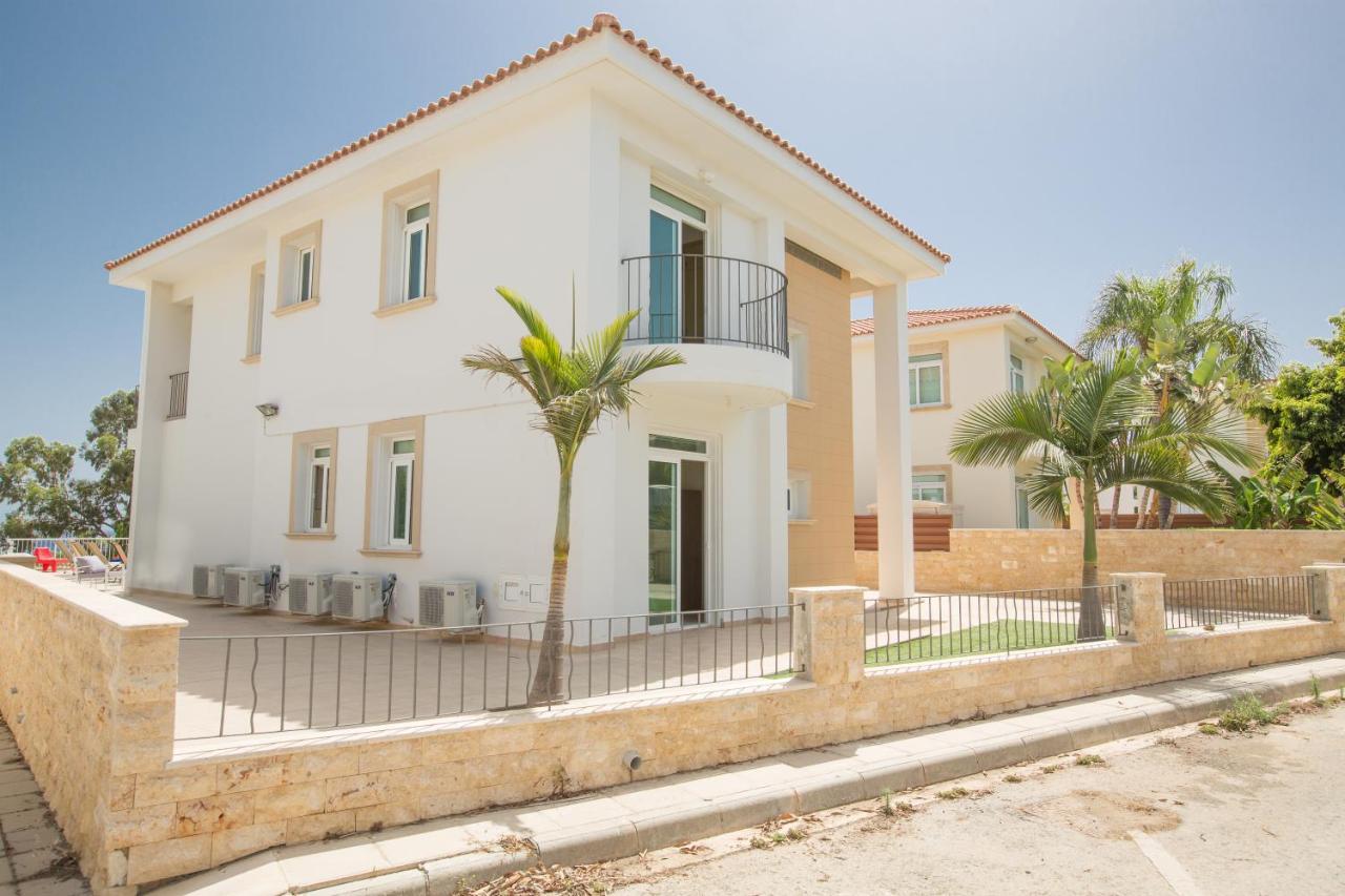 Shaye Front Line Villa Protaras Extérieur photo